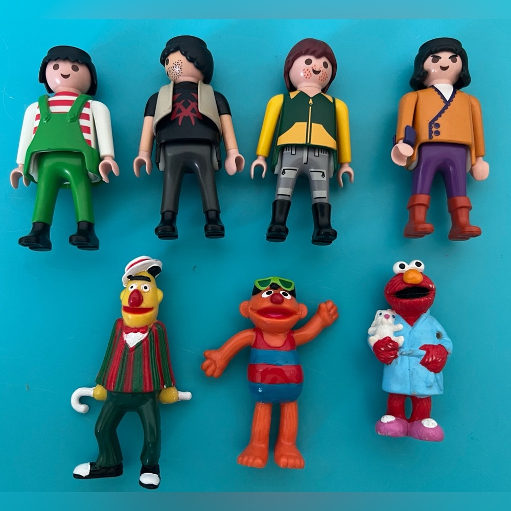 Mini Figures Bundle  Playmobil & Vtg Sesame Street Characters (Bert, Ernie Elmo)